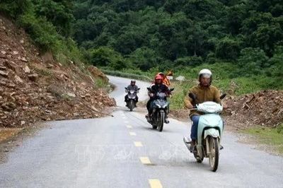 Hàng nghìn hộ dân có thể bị cô lập vì tỉnh lộ 543D sạt lở, xuống cấp