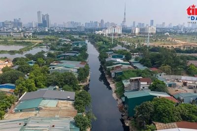 Sẽ cưỡng chế nhà xưởng trái phép ven sông Nhuệ sau phản ánh của báo Tin tức và Dân tộc
