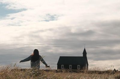 Nhóm khách Việt chi gần 93 triệu đồng cho 10 ngày lái xe tự lái, khám phá Iceland