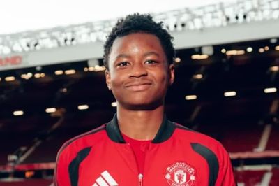 Man Utd chiêu mộ thần đồng Isaac Konde từ Liverpool, hoàn thiện bộ ba tân binh trẻ đầy triển vọng