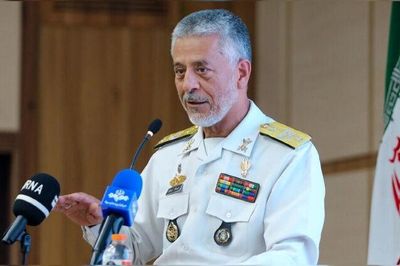 Iran tuyên bố kiểm soát cả hai phía eo biển Hormuz