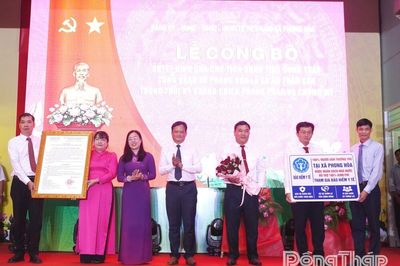 Phong Hòa công bố quyết định công nhận xã An toàn khu