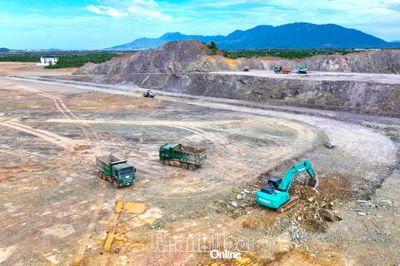 Gỡ “điểm nghẽn” trong giải phóng mặt bằng