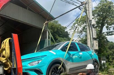Điều khiển xe taxi không bằng lái, tài xế và chủ xe bị xử phạt hơn 114 triệu đồng