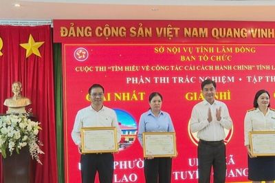 Lâm Đồng tổng kết, trao giải 2 cuộc thi về cải cách hành chính, văn thư lưu trữ