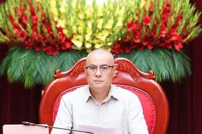 Xây dựng bộ máy liêm chính, tập trung xử lý dứt điểm các dự án chậm tiến độ