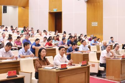Bồi dưỡng kiến thức, nghiệp vụ cho cấp ủy thôn, tổ dân phố nhiệm kỳ 2025 – 2030