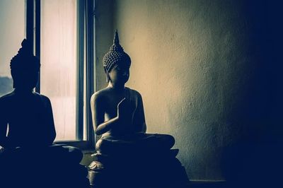 Vượt thoát lưới vô minh