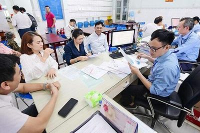 Công chứng đất đai: Bỏ bắt buộc, ai kiểm tra giao dịch?