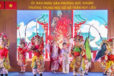Nghị quyết 80-NQ/TW: Mở đường đưa di sản văn hóa truyền thống vào trường học