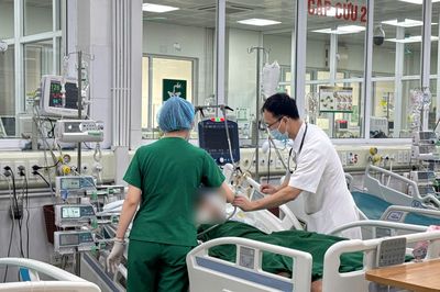 Tái phát uốn ván nguy kịch vì mảnh tre 3cm nằm im 2 tháng trong cẳng chân