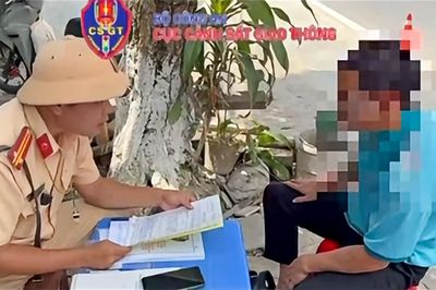 Giao taxi cho người không có bằng lái, chủ xe bị phạt 92 triệu đồng