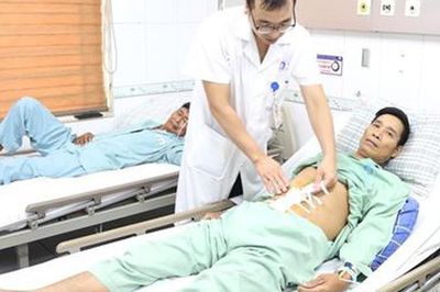 Đang đi làm bỗng vỡ phình động mạch chủ bụng nguy kịch: Dấu hiệu cảnh báo bệnh nguy hiểm