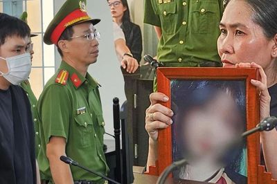 Tài xế tông chết nữ sinh luôn lắc đầu khi tòa hỏi, mẹ nạn nhân ngất xỉu