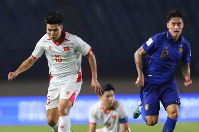 ĐT Việt Nam vẫn còn cơ hội vào vòng tiếp theo sau khi thua ĐT Thái Lan
