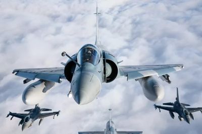 Không quân NATO bất ngờ phô diễn sức mạnh gần biên giới Nga