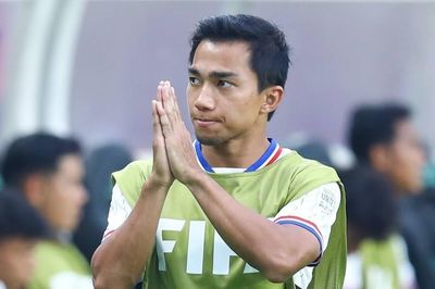 Chanathip: 'Tôi ngưỡng mộ nhiều cầu thủ Việt Nam'