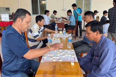 An Giang: Giải cờ tướng chào mừng Ngày Quốc tế Người cao tuổi