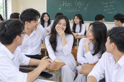 Người bạn thành đạt luôn hào phóng trả tiền những cuộc vui bỗng 'keo kiệt', lý do ai cũng vỡ lẽ