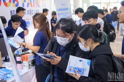 Hơn 10.400 cơ hội việc làm tại VKU Job Fair 2026