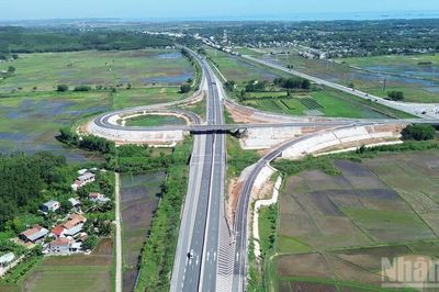 Khai thác và tổ chức thu phí nút giao Trì Bình-Dung Quất trên đường cao tốc Đà Nẵng-Quảng Ngãi từ 0 giờ ngày 1/10