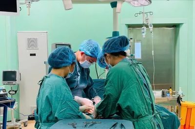 5 năm trì hoãn điều trị, nữ bệnh nhân mang khối u xơ tử cung lên tới 4,5kg