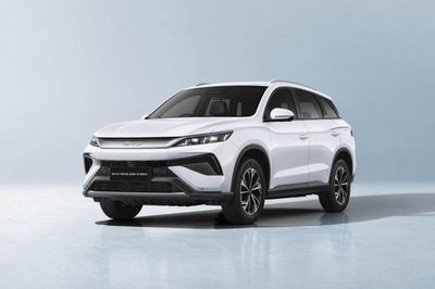 Xe hybrid BYD Sealion 5 bắt đầu được nhận đặt cọc tại Việt Nam