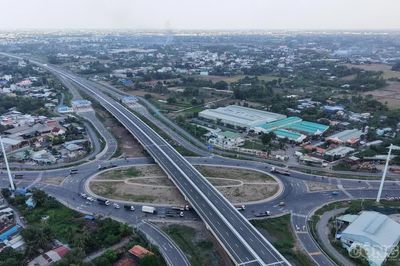Cao tốc Bến Lức - Long Thành thông toàn tuyến, tài xế di chuyển cần lưu ý gì?