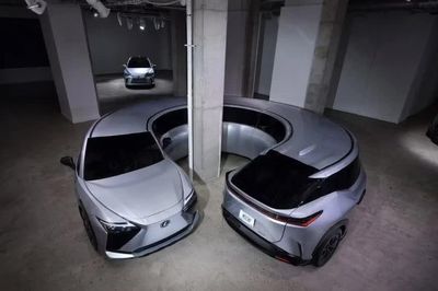Lexus biến hai mẫu SUV điện hóa trở thành tác phẩm nghệ thuật độc bản