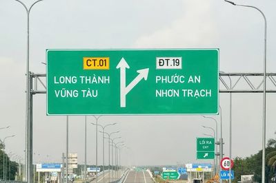 Cao tốc Bến Lức - Long Thành trước giờ thông tuyến