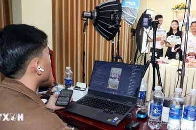Từ 'Chợ số' đến phòng Livestream: Cú hích cho kinh tế số ở Cần Thơ