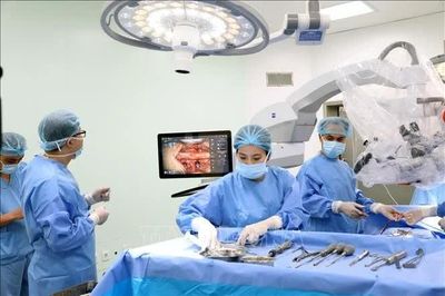 Người dân được thụ hưởng dịch vụ tốt hơn ngay ở địa phương