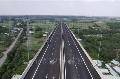 Thông xe đoạn tuyến cuối cùng cao tốc Bến Lức - Long Thành