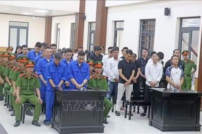 Tuyên án 36 bị cáo trong đường dây cho vay lãi nặng, cướp tài sản