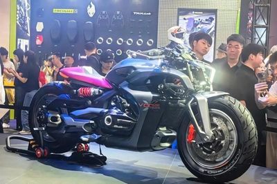 Voge CU-X Hybrid lộ diện: Cruiser gây choáng với loạt công nghệ chưa từng thấy
