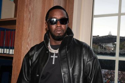 Sean “Diddy” Combs tiếp tục được rút ngắn thời gian ngồi tù