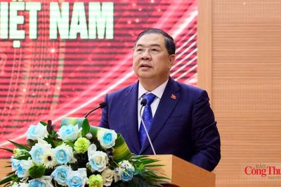 Phó Thủ tướng Thường trực Phạm Gia Túc: Không có quốc gia nào trở thành nước công nghiệp phát triển chỉ bằng lắp ráp