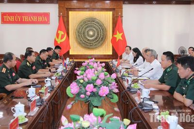 Bí thư Tỉnh ủy Lê Đức Thái tiếp và làm việc với Tư lệnh Bộ đội Biên phòng Lào