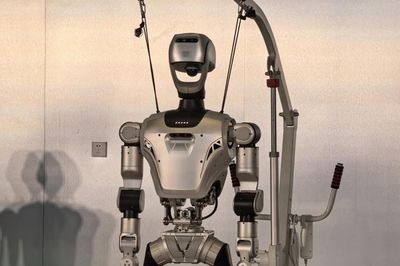 Trung Quốc ra mắt robot AI hiện thân với kiến trúc điện tử hoàn toàn nội địa
