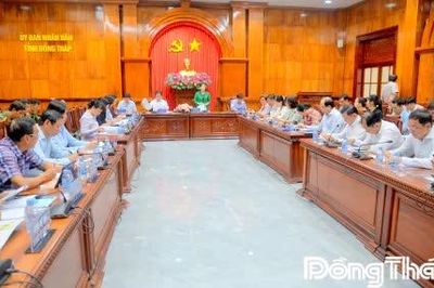 Đoàn giám sát của Đoàn đại biểu Quốc hội tỉnh Đồng Tháp làm việc với UBND tỉnh về cải cách thủ tục hành chính cấp xã