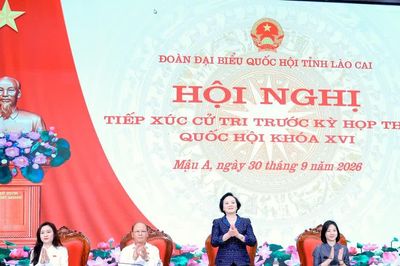 Phó Thủ tướng Phạm Thị Thanh Trà tiếp xúc cử tri tại Lào Cai