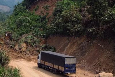 Phân luồng trên Quốc lộ 279, đoạn qua xã Bảo Hà