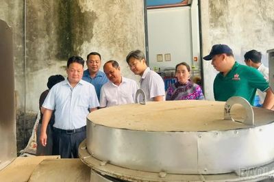 Nghiệm thu đề tài nghiên cứu công nghệ, thiết bị sơ chế, chế biến sa nhân, thảo quả tại xã Sín Chéng