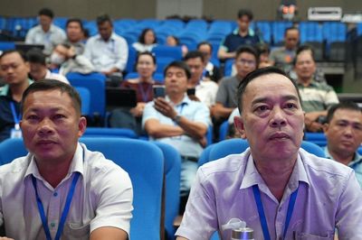 Hơn 400 cán bộ, viên chức Báo và PTTH Lâm Đồng học tập, quán triệt các nghị quyết mới