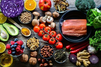 Những thực phẩm và đồ uống tốt giúp giảm táo bón