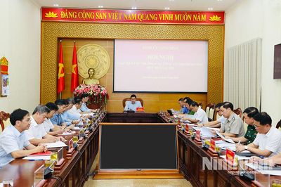 Thường trực Tỉnh ủy giao ban với thủ trưởng các cơ quan nội chính
