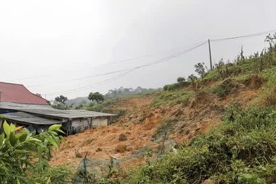 Nỗi lo dưới những cung sạt lở ở Cao Phong