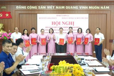 Bàn giao chức năng tham mưu công tác dân vận sang khối Mặt trận Tổ quốc