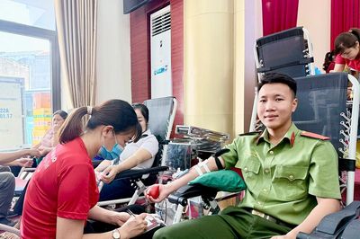 Hơn 600 người tham gia Ngày hội hiến máu tại Hàm Yên