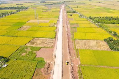 Cận cảnh đường gần 600 tỷ đồng lỡ hẹn về đích sau 2 năm thi công ở Hưng Yên